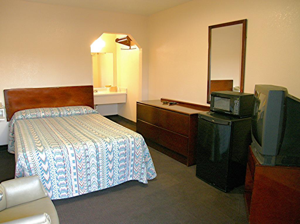 Budget Inn Jasper Room photo